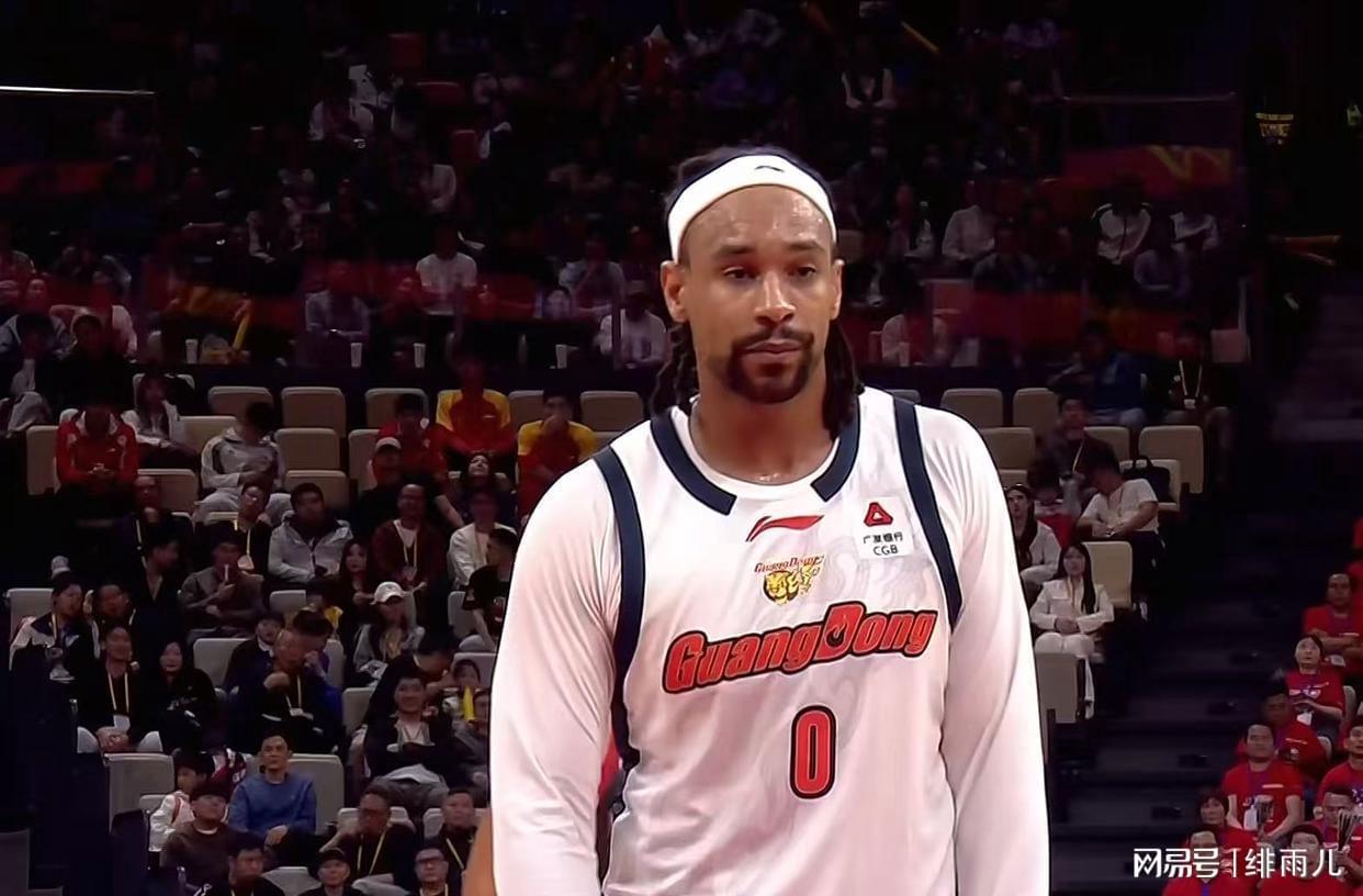 开云网页版-朱芳雨赌对了！广东队拒绝裁掉萨林杰，麦考尔进入离队倒计时？